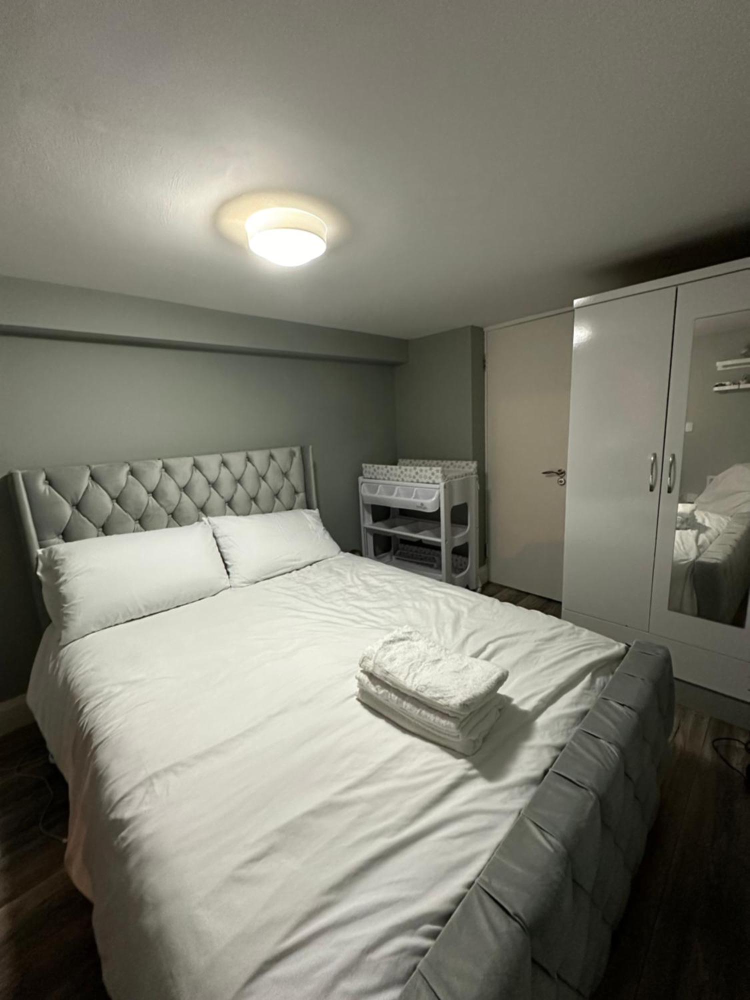 Entire Apartment In Dublin Bagian luar foto